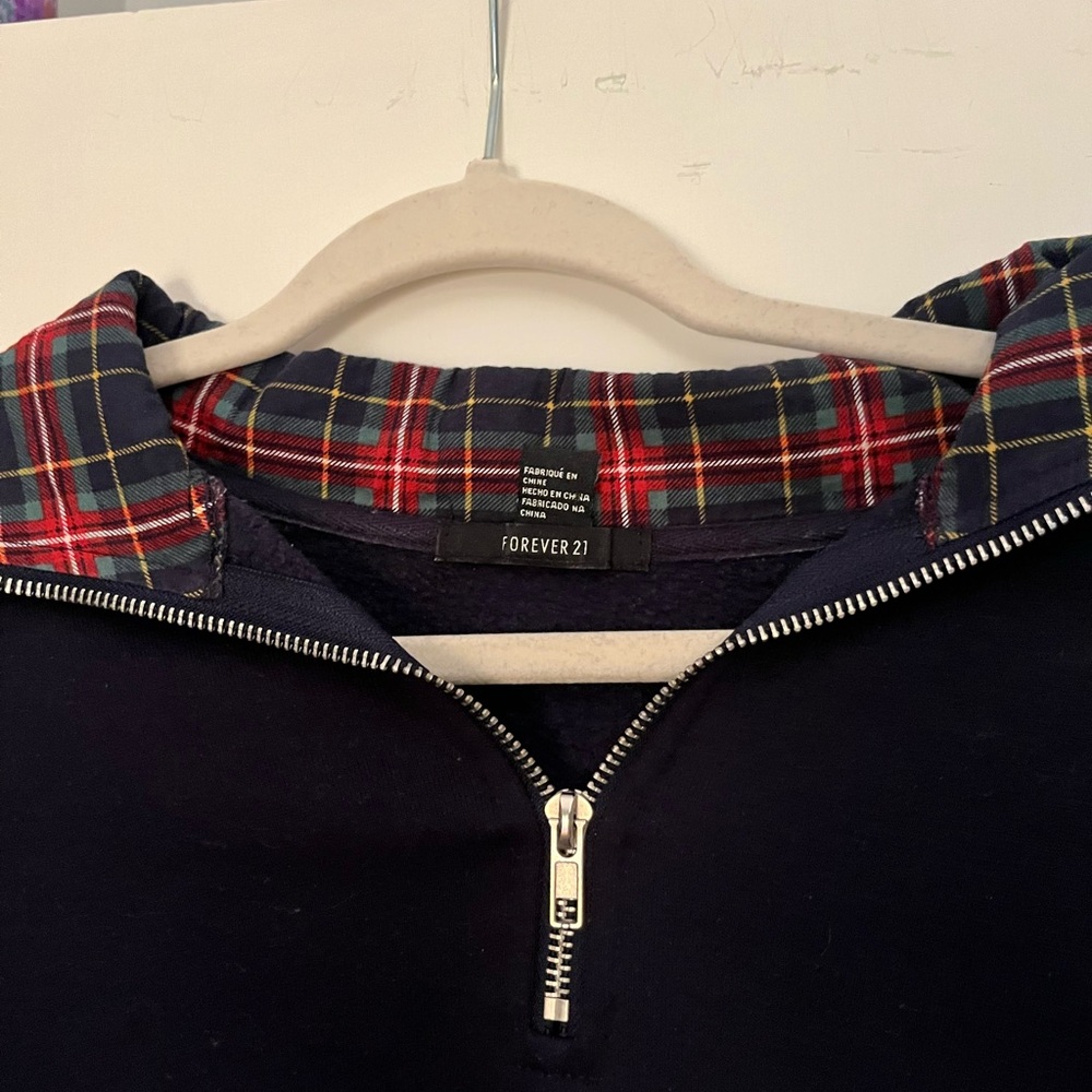 half zip pullover - Picture 2 of 2